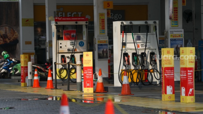 Suasana di SPBU Shell Cikini, Jakarta, Selasa (16/9/2025). [Suara.com/Alfian Winanto]