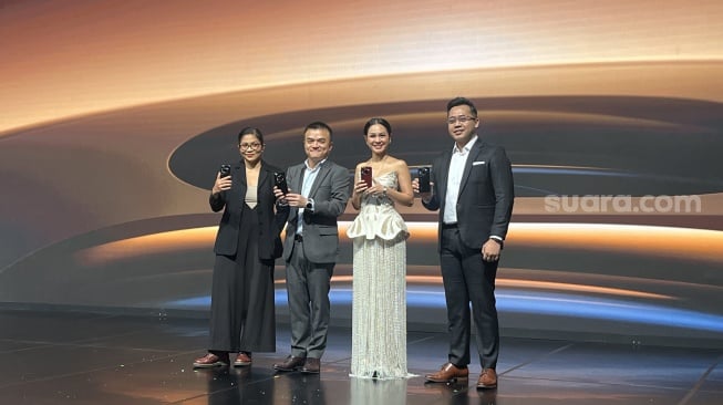 Huawei Pura 80 Pro dan Huawei Pura 80 Ultra yang resmi diluncurkan ke Indonesia pada Rabu (17/9/2025). [Suara.com/Dicky Prastya]