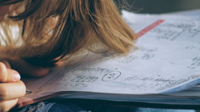 Jago Matematika Disebut Pintar: Kenapa Angka Jadi Ukuran Cerdas di Indonesia?