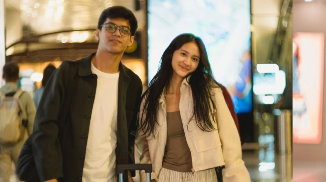 Bukan di Tanah Air, Film Rangga dan Cinta Diputar Perdana di Festival Film Busan