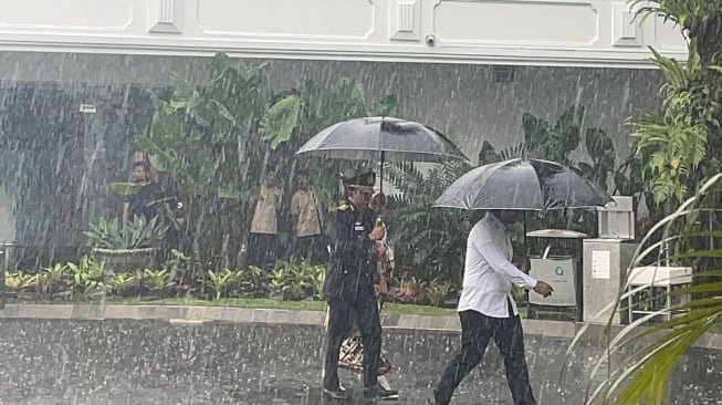 Eks Wakapolri Ahmad Dofiri Datangi Istana di Tengah Santer Isu Reshuffle Kabinet