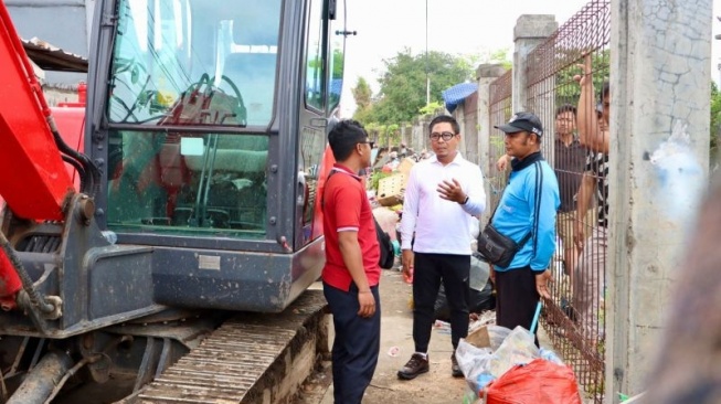 150 Truk Sampah Disebar di Denpasar Demi Bersihkan Sampah Sisa Banjir