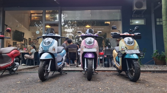 Jajaran Honda Scoopy dengan Sentuhan Modifikasi yang Tampil Semakin Stylish. (Foto: SUARA.COM/Manuel Jeghesta)