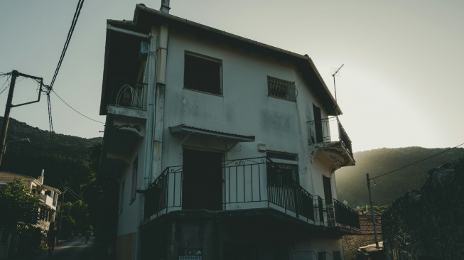 Menolak Digusur, Pria 42 Tahun Malah Bangun Rumah 10 Lantai