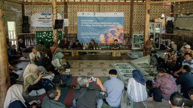 Kemeriahan Festival DAS Bodri 2025 yang diwarnai dengan kegiatan jalan sehat dan diskusi di kawasan Hutan Edukasi, Desa Sidodadi, Kecamatan Patean, Kendal, Jawa Tengah, pada 13 dan 14 September 2025.(Dokumentasi pribadi)