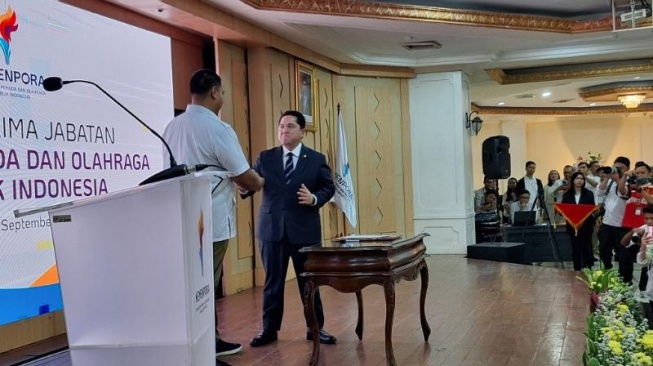 Erick Thohir Serah Terima Jabatan Menpora dari Dito Ariotedjo