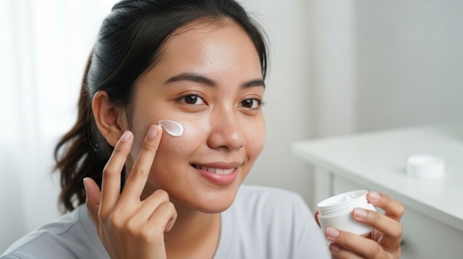 Kulit Berminyak Cocok Pakai Moisturizer Tekstur Apa? Ini 5 Pilihan Mulai Rp30 Ribuan