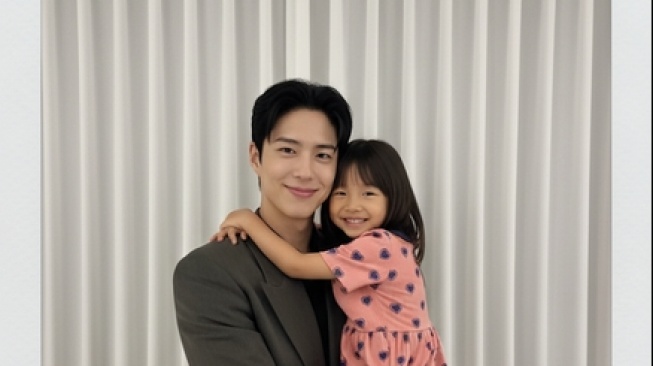 Kumpulan Prompt Gemini AI untuk Edit Foto Bareng Ayah, Hasil Natural dan Gaya Variatif