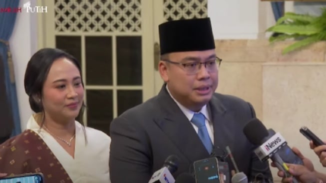 Profil Indri Wulandari, Istri Kepala Badan Komunikasi Pemerintah Angga Raka Prabowo