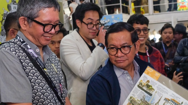 Pramono Anung di Jakarta Illustration & Creative Arts Fair (JICAF) resmi dibuka.[ist]