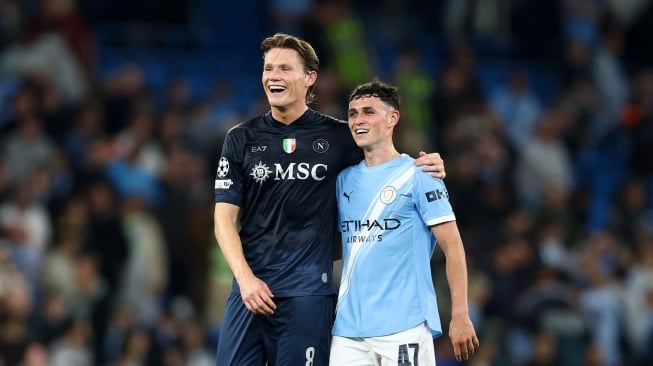 Phil Foden: Napoli Tim Menyebalkan, De Bruyne Tetap Raja Etihad
