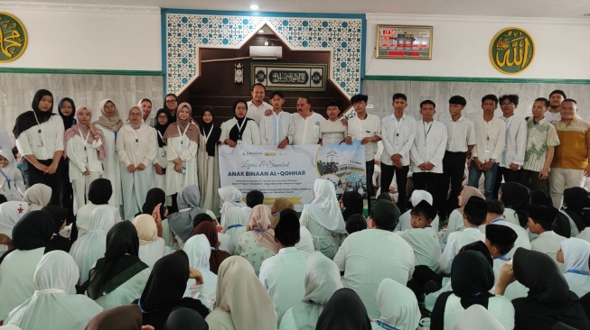 Kolaborasi Haji Robert dan Universitas Binawan Buka Pintu Dunia untuk Anak Yatim dan Yatim Piatu