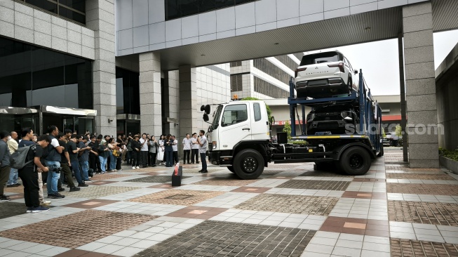 Mitsubishi Fuso Luncurkan Fighter X Tractor Head 4x2 Pertamanya di Indonesia
