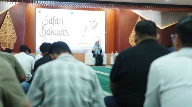 Angelina Sondakh Berbagi Kisah di BRI Semarang: Ingatkan Al-Qur'an Jadi Jalan Hidup