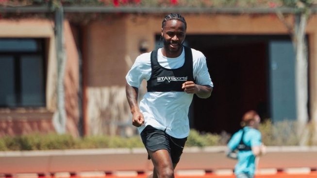 Enzo Maresca Tendang Raheem Sterling ke Lemari, Legenda Chelsea Geram
