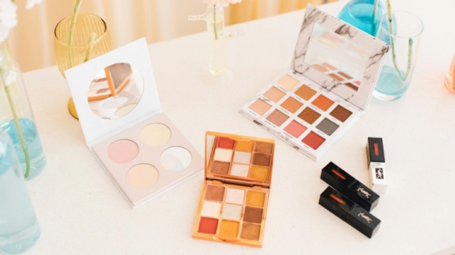 8 Promo Viva Cosmetics Terbaru September 2025, Ada Serum Kulit Glowing
