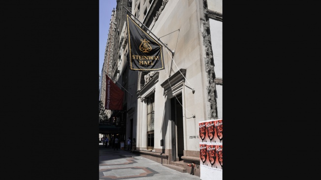 Steinway Tower. [Wikipedia]