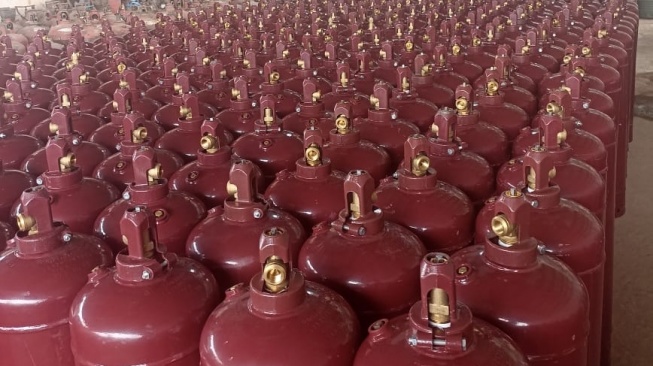 Ilustrasi Gas Industri yang diproduksi PT Surya Biru Murni Acetylene Tbk. (SBMA). [Dok SBMA].