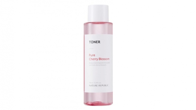 Kulit Cerah Alami dengan 4 Toner Mengandung Ekstrak Bunga Sakura