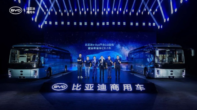 Bus listrik BYD (Paultan)