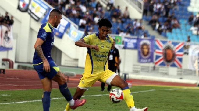 Rahasia Taktik Jitu Bojan Hodak Bawa Persib Bandung Raih Kemenangan Penting Atas Arema FC.