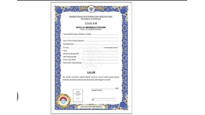 Ilustrasi ijazah asli (Foto: Fakultas Hukum UMSU)
