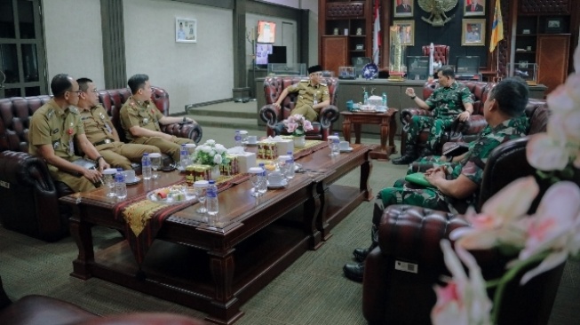 TNI Terjun Langsung Garap Lahan Lewat Yon TP, Targetkan 30 Ribu Ton Beras di Lampung