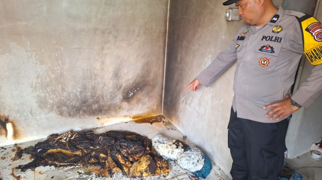 Perempuan Asal Mentawai Bakar Diri di Padang, Diduga Cekcok dengan Pacar