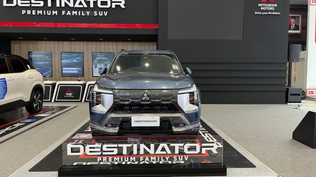 Mitsubishi Destinator dan XForce Ultimate DS 'Goda' Pengunjung GIIAS Semarang 2025