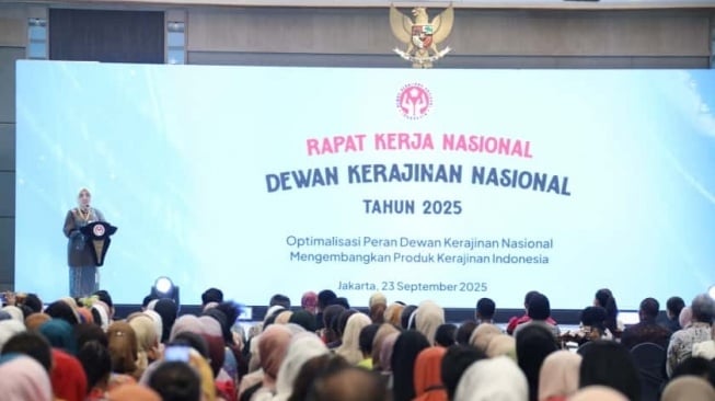 Rakernas Dekranas 2025, Tri Tito Karnavian Tekankan Peran Strategis Kerajinan Nasional