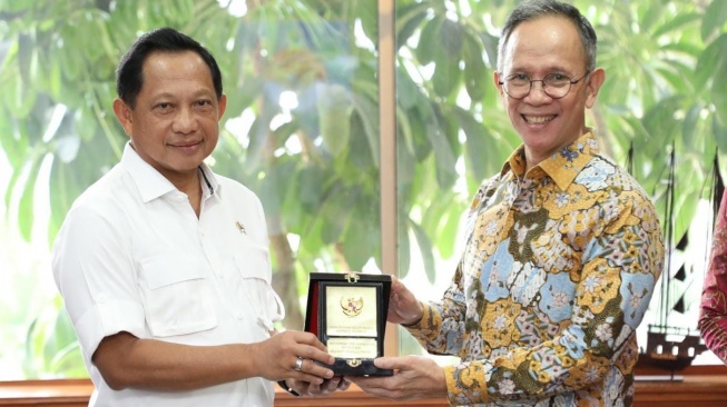 Perkuat Akses Keuangan Daerah yang Inklusif, Kemendagri dan OJK Bersinergi