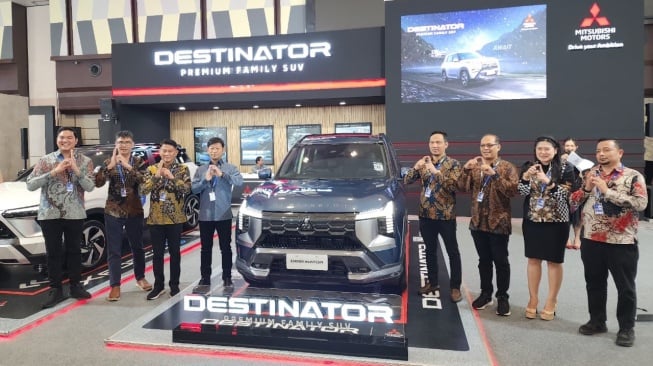 Mitsubishi Destinator dan Xforce Ultimate DS jadi bintang di GIIAS Semarang 2025. (Foto: MMKSI)