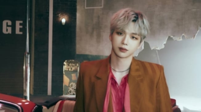 Hilang Kostum hingga Make-up, Kang Daniel Tetap Tampil Memukau di San Jose