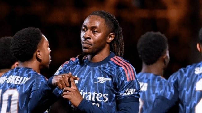 Arsenal Susah Payah Kalahkan Port Vale 2-0 untuk Amankan Tiket Babak Keempat Carabao Cup 2025