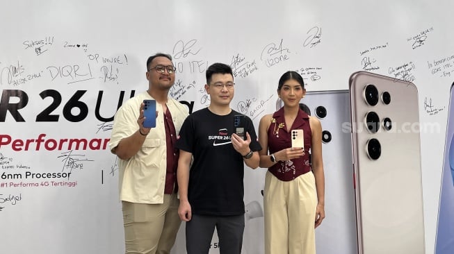 Itel Super 26 Ultra atau Itel S26 Ultra yang resmi hadir ke Indonesia pada Rabu (24/9/2025). [Suara.com/Dicky Prastya]