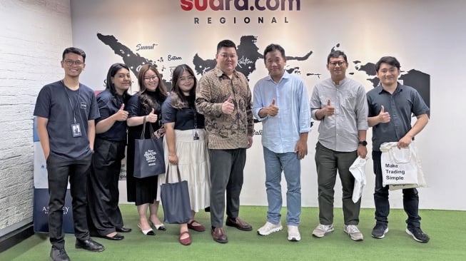 Rombongan PT KVB Futures Indonesia Berkunjung ke Kantor Suara.com.