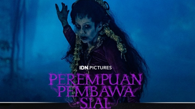 Kutukan Bahu Laweyan di Film 'Perempuan Pembawa Sial' Ternyata Pengalaman Pribadi Didik Nini Thowok