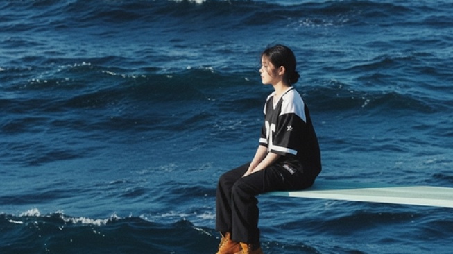 Prompt Gemini AI untuk Edit Foto Ala Cover Album SZA, Hasil Dijamin Mirip Asli