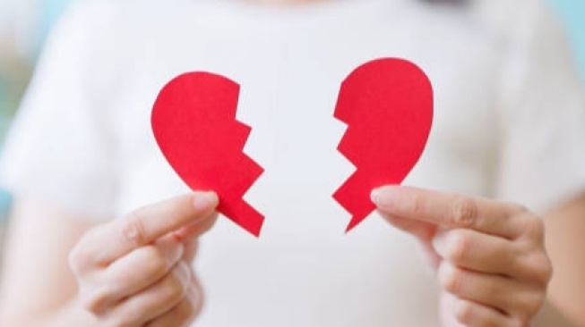 5 Stages of Grief dalam Perceraian, Kamu di Tahap Mana?