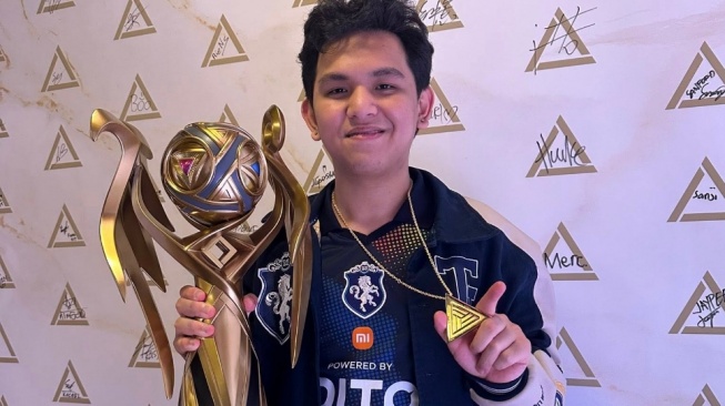 Biodata KarlTzy: Pro Player Mobile Legends yang Dua Kali Merasakan Juara Dunia