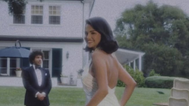 pernikahan Selena Gomez dan Benny Blanco (Instagram@selenagomez)