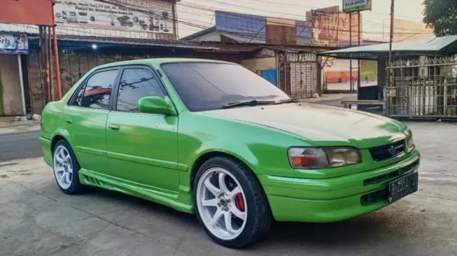 Toyota Corolla Twin Cam (OLX)