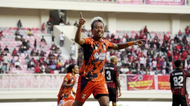 Kendal Tornado FC Raih Kemenangan Perdana, Ini Kata Stefan Keeltjes