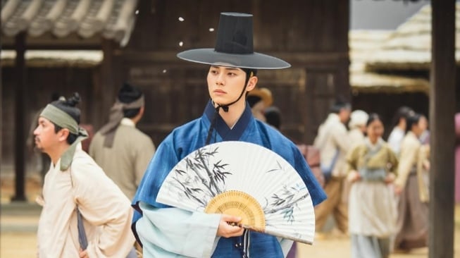Yoona dan para bintang  drakor Bon Appetit, Your Majesty ucapkan terima kasih kepada para penggemarnya (tvN)  