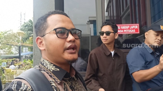 Rahmat Riyadi, pengacara Razman Arif Nasution di Pengadilan Negeri Jakarta Utara pada Selasa, 30 September 2025. [Suara.com/Rena Pangesti]