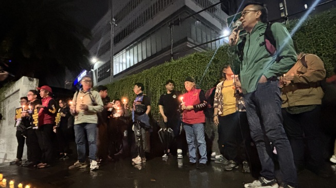 Satu Bulan Tragedi Affan Kurniawan: Lilin Menyala, Tuntutan Menggema di Benhil!