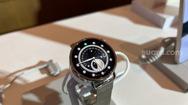 Xiaomi Watch S4 41 mm. [Suara.com/Dicky Prastya]
