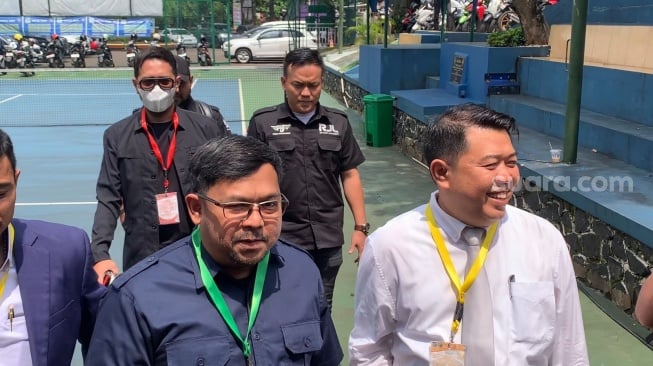 Makan dan Salat Jadi Bekal Persiapan Bedu Hadapi Sidang Cerai Perdana