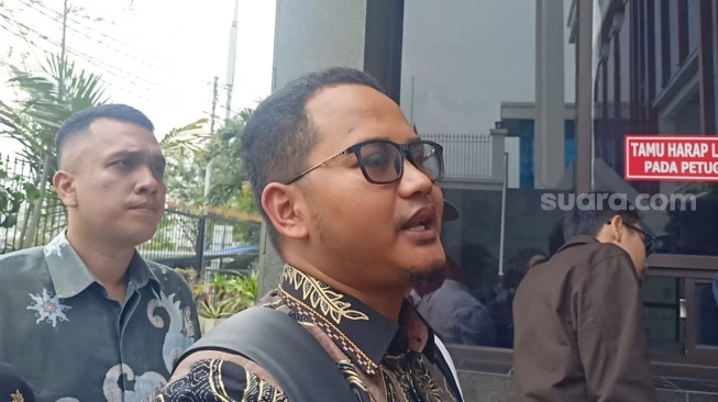Rahmat Riyadi, pengacara Razman Arif Nasution di Pengadilan Negeri Jakarta Utara pada Selasa, 30 September 2025. [Suara.com/Rena Pangesti]