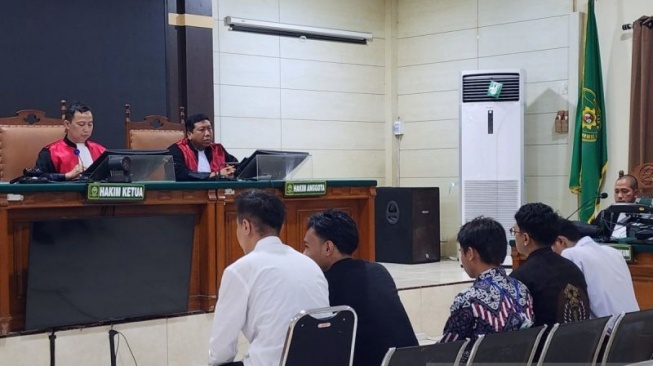 Demo May Day Semarang: Jaksa Beberkan Alasan Tuntutan Ringan untuk 5 Mahasiswa Perusuh